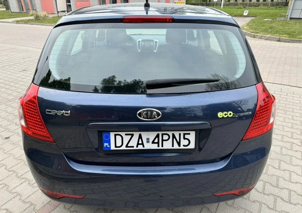 Kia Ceed cena 24900 przebieg: 145000, rok produkcji 2010 z Rymanów małe 631